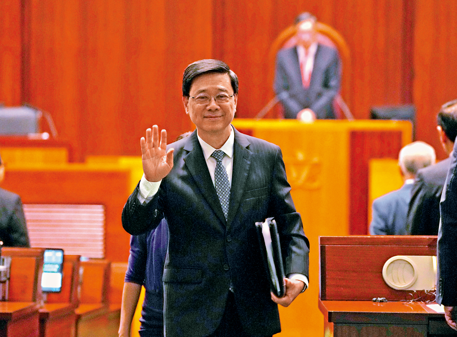 圖:李家超昨日出席立法會行政長官互動交流答問會,分別就「深化國際交往合作」及「加快發展北部都會區」兩大主題與議員交流。\大公報記者林良堅攝