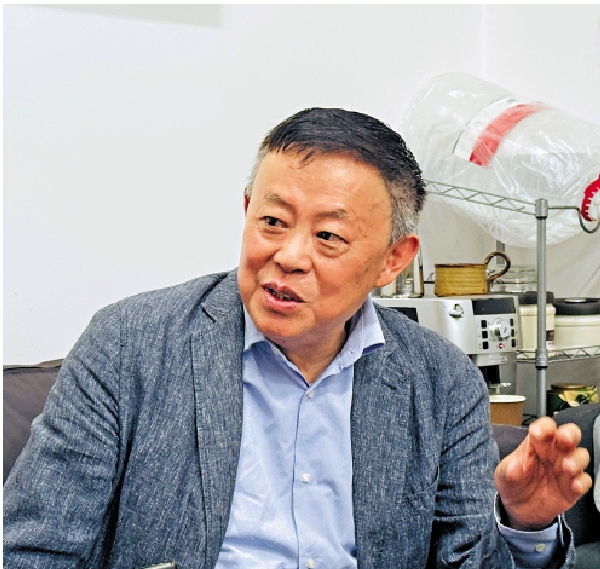 圖:黃永玉之子、著名藝術家黃黑蠻。\大公報記者羅洪嘯攝
