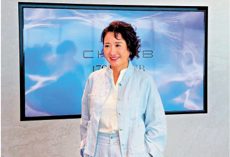 　　圖：區張明儀對香港下半年前景持樂觀態度，相信市場將逐步回暖。