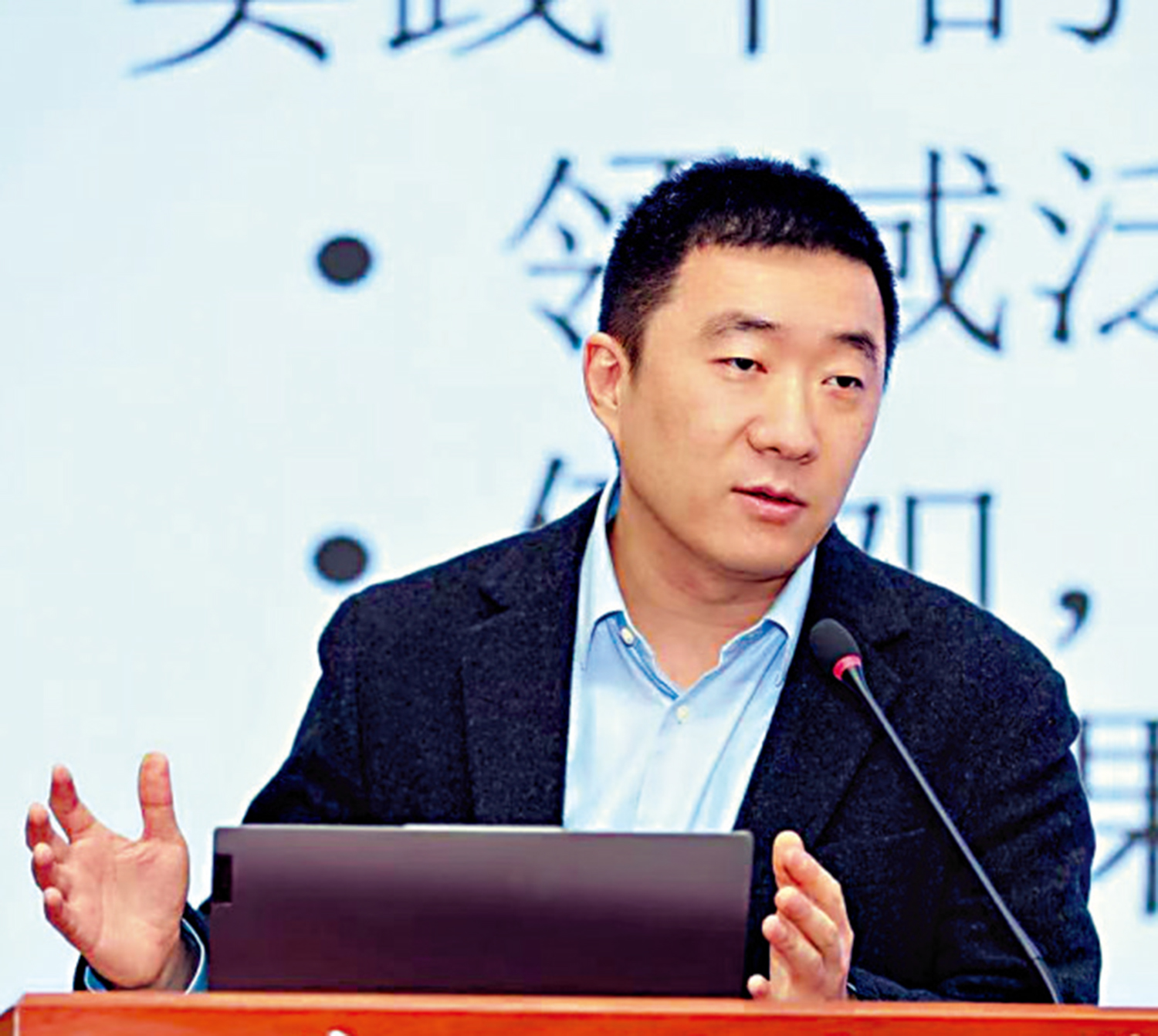 圖:王江表示,香港國安法的出台是香港由亂到治、由治及興的重要轉折點。