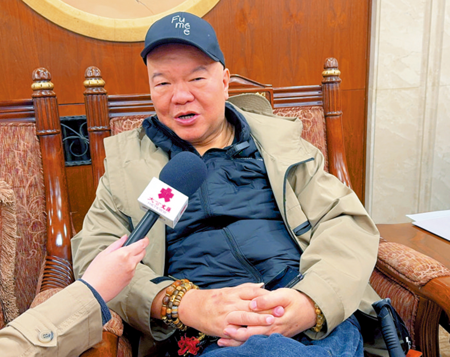圖:金庸之子查傳倜接受《大公報》專訪。\大公報記者李暢攝