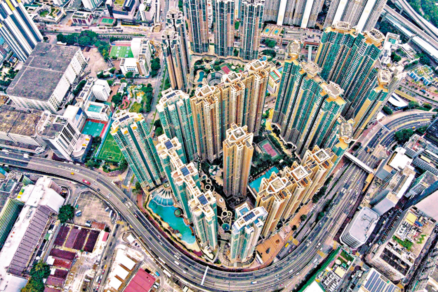 　　圖：香港樓市正從低谷逐步回暖，市場信心正在穩步重建。