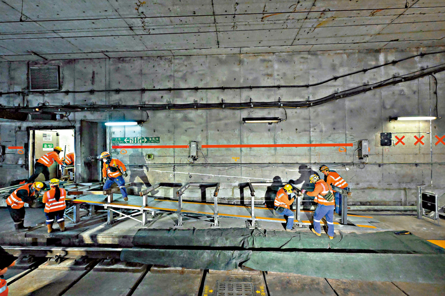 　　圖：古洞站興建工程如火如荼進行中。