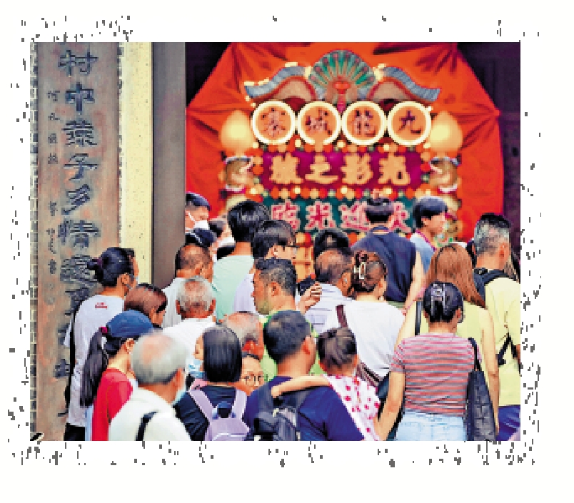 　　圖：承接電影《九龍城寨之圍城》的熱度，政府推出《九龍城寨光影之旅》電影場景展吸引旅客。