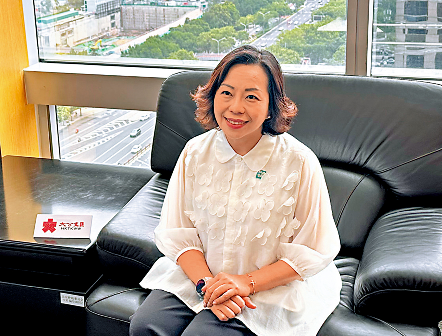 　　圖：香港特區政府民政及青年事務局局長麥美娟接受《大公報》訪問。\大公報實習記者鄒孟奇攝