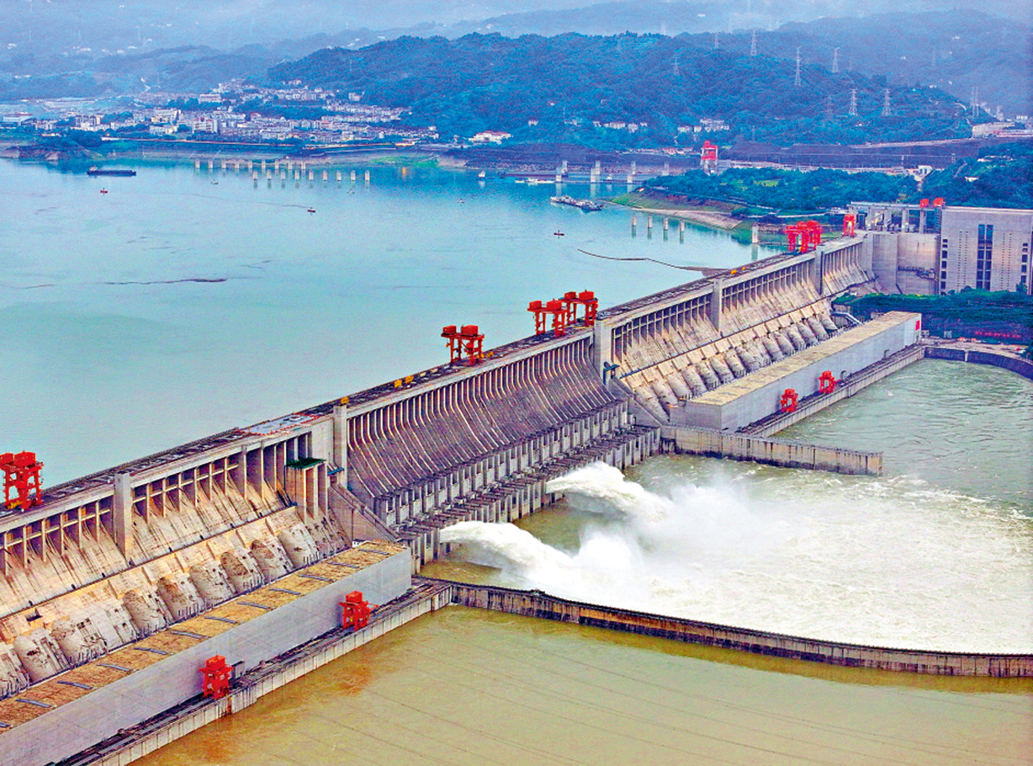 　　圖：規模超3個三峽（圖）的雅江超級電站開工，中國水電繼續領跑全球。