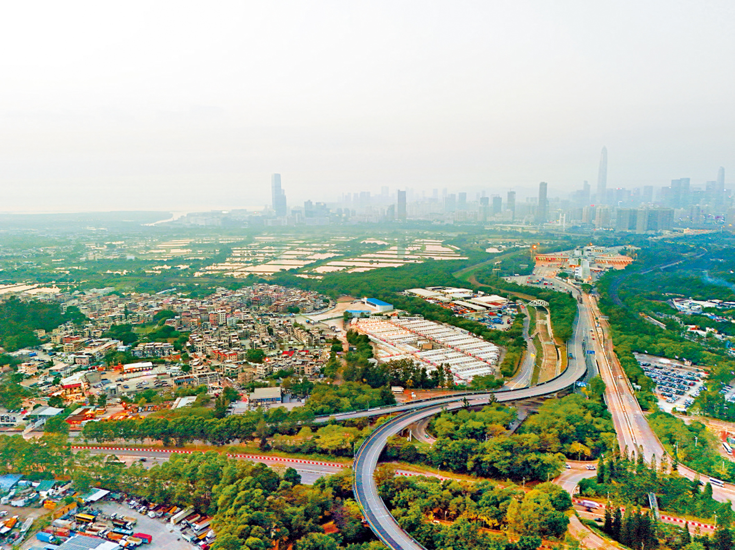 　　圖：土木工程拓展署就新田科技城地盤平整工程刊憲招標，料有關工程於今年12月展開。