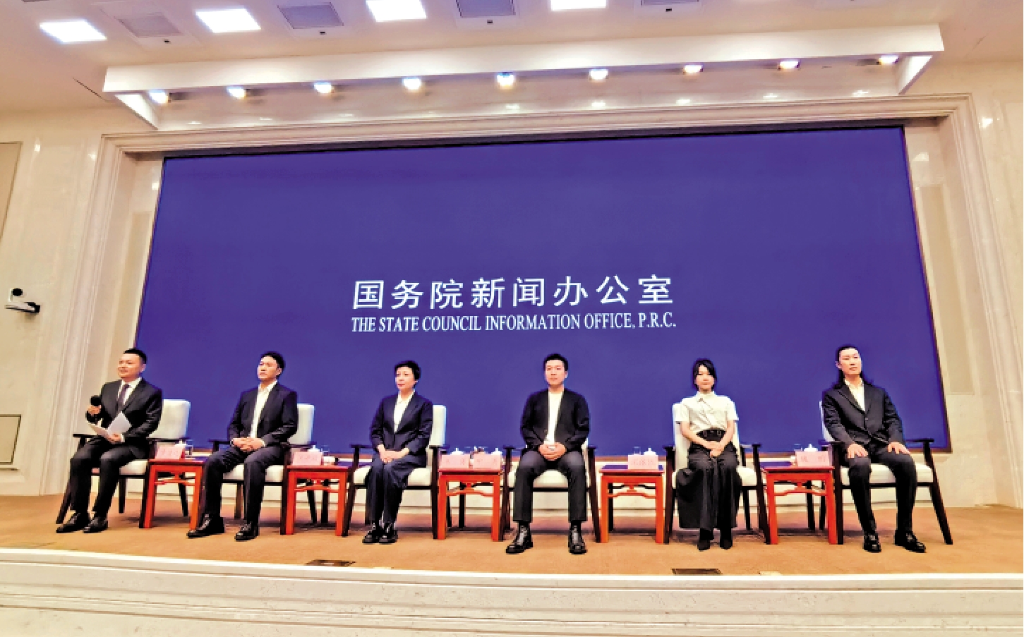 　　圖：國務院新聞辦公室在北京舉行「新征程上的奮鬥者」中外記者見面會。\大公報記者馬曉芳攝