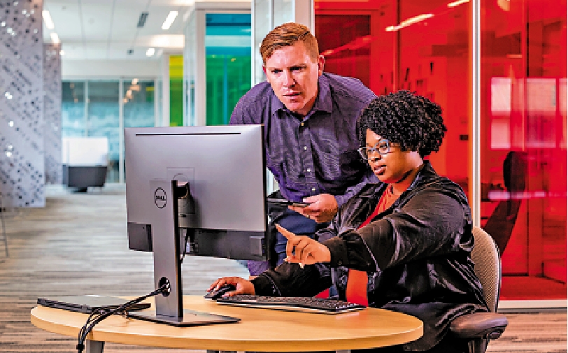 　　圖：企業引入AI的初期，或須支付開發和監督生成內容的成本。