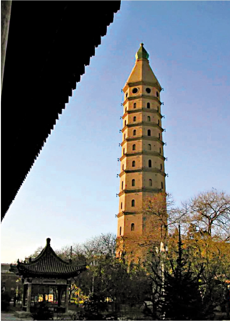 　　圖：始建於西夏時期的寧夏銀川承天寺塔。\新華社