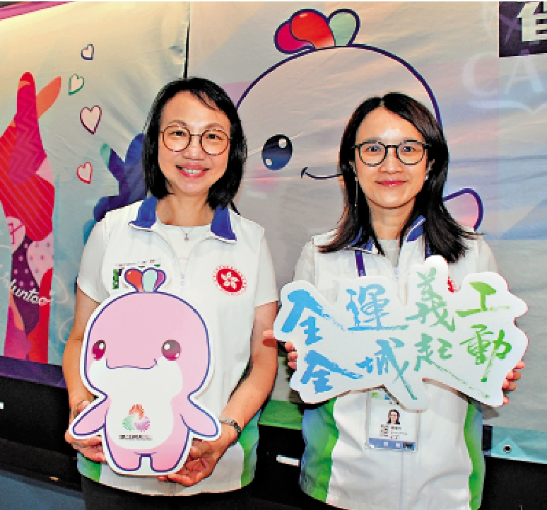 　　圖：黃麗芳（右）與梁鳳兒（左）均為全運香港賽區義工評審導師。 