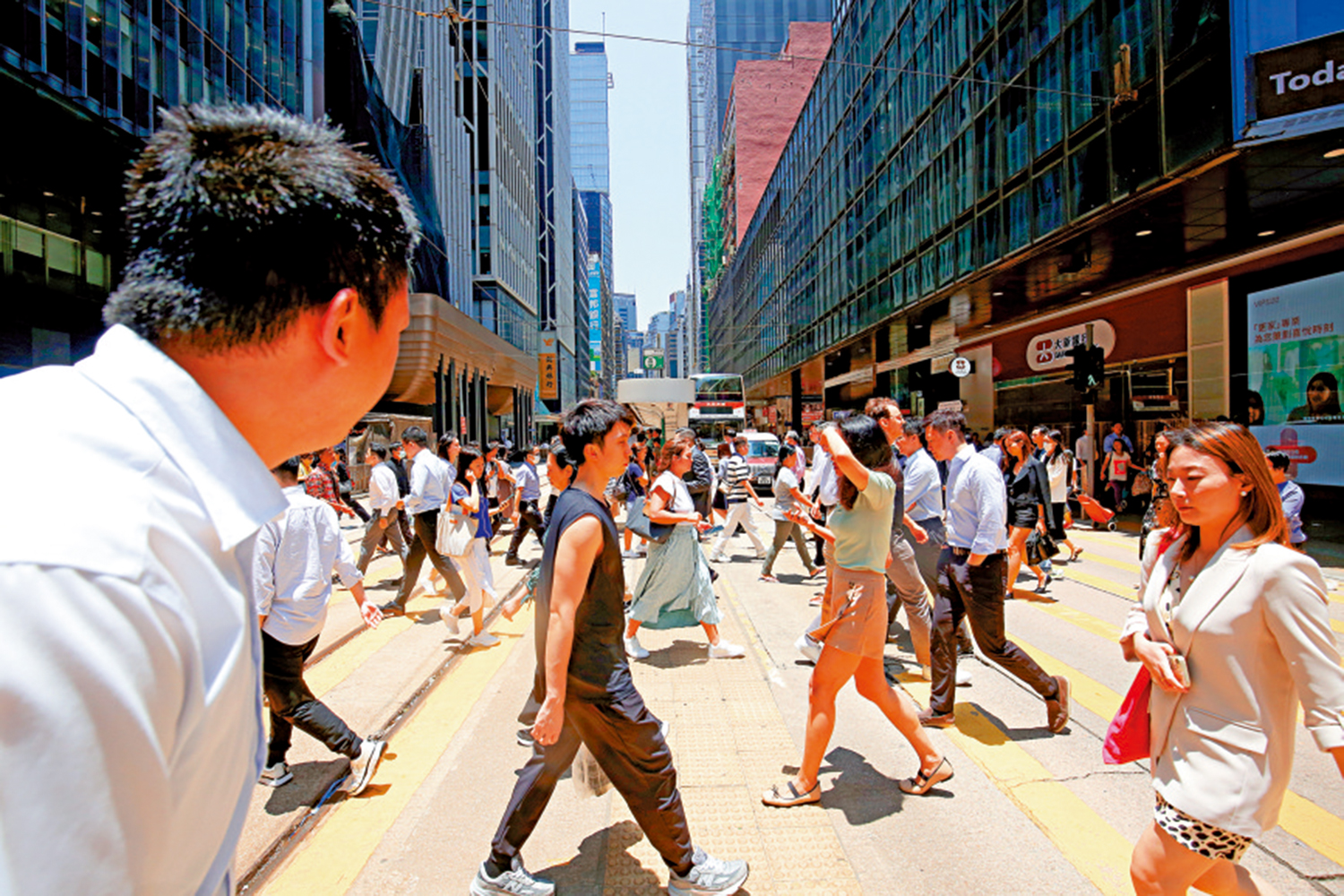 　　圖：李家超強調高才通計劃的整體運作符合要求，能為本港創造諸多正面價值。