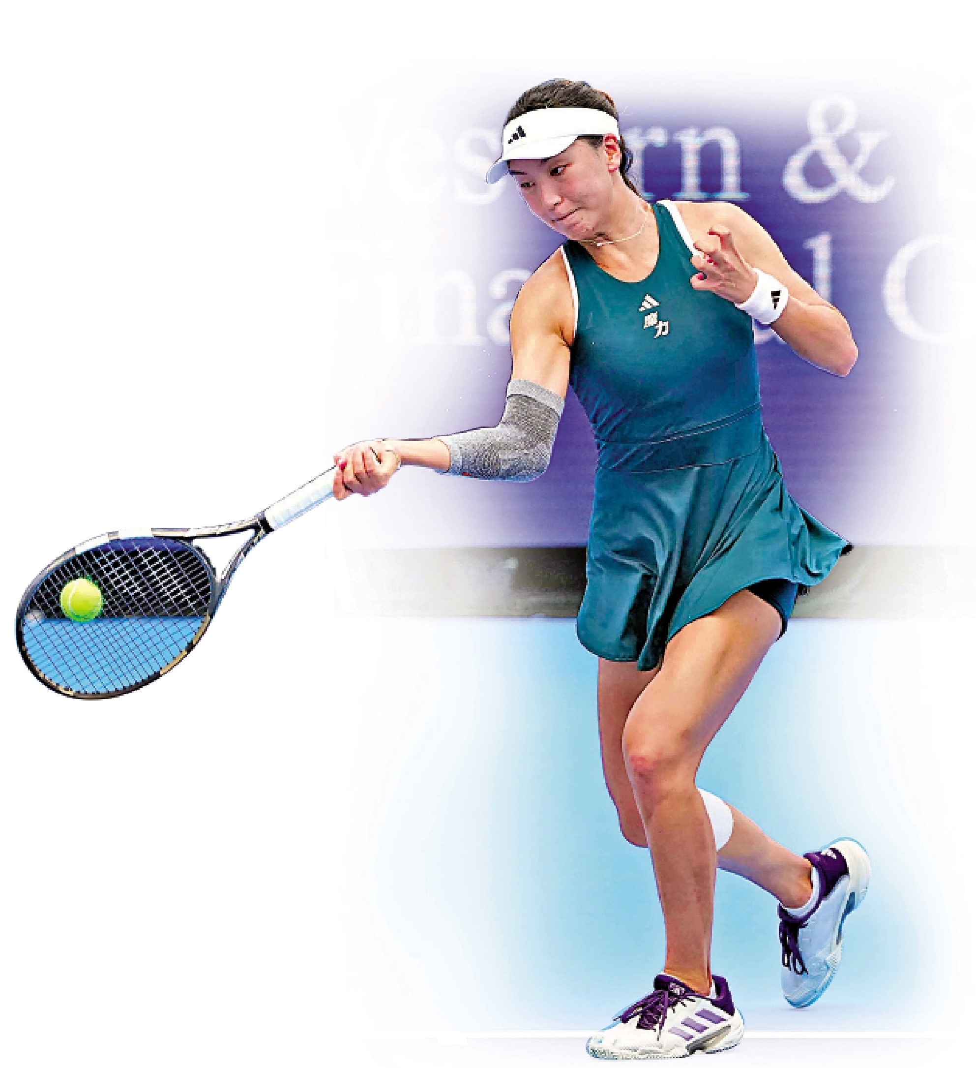 　　圖：王欣瑜在比賽中回球。