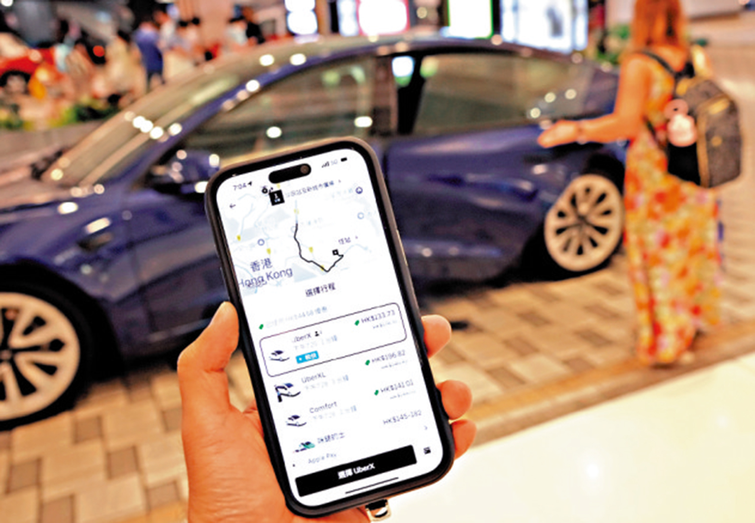 　　圖：陳美寶表示，網約車司機必須持有香港永久性居民身份證。