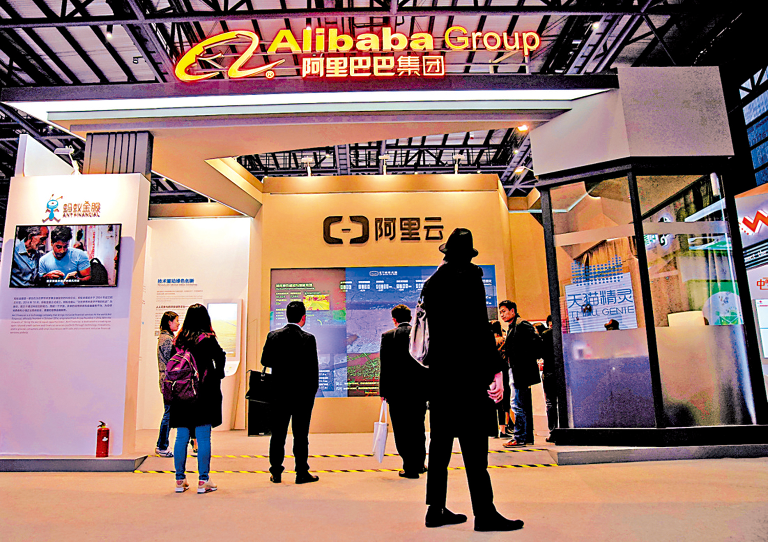　　圖：面對同業激烈競爭，阿里巴巴加強人工智能及外賣業務，以爭取市場佔有率。