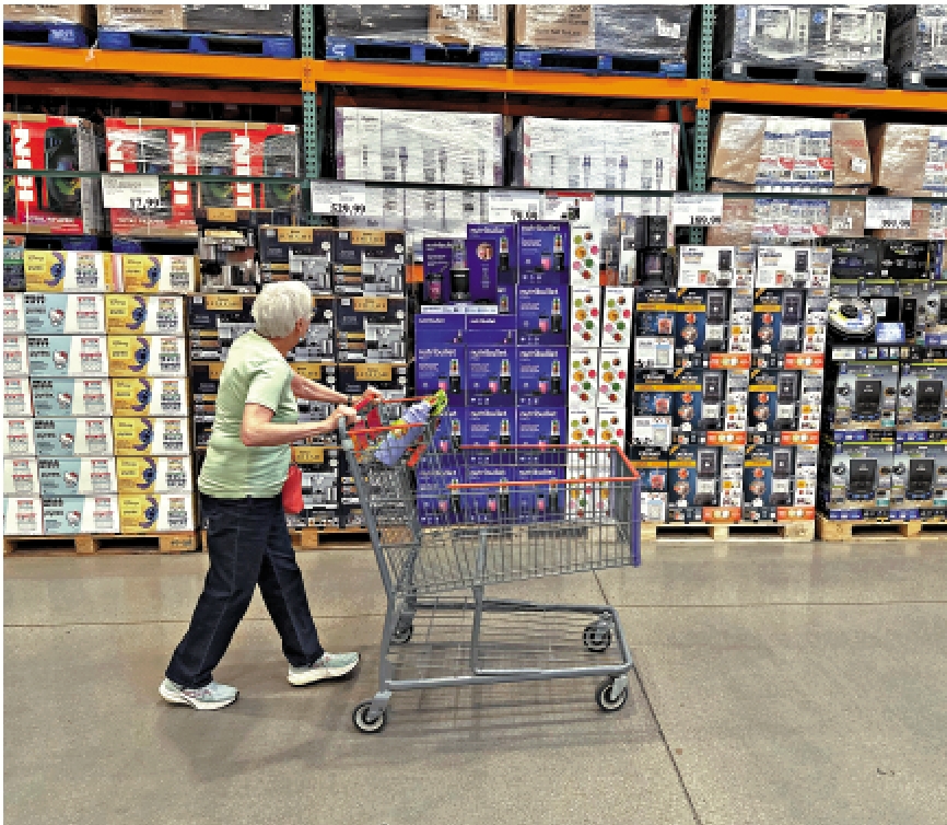 　　圖：美國限制伊朗外交官進入倉儲式超市購物。圖為美國一家開市客超市。\美聯社