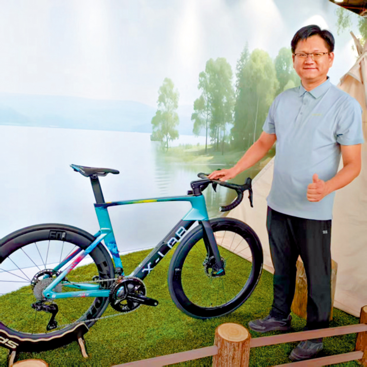 　　圖：深圳企業喜德盛研發的AD9環法戰車，以尖端物料打造，每架售價8萬元人民幣。\大公報記者毛麗娟攝