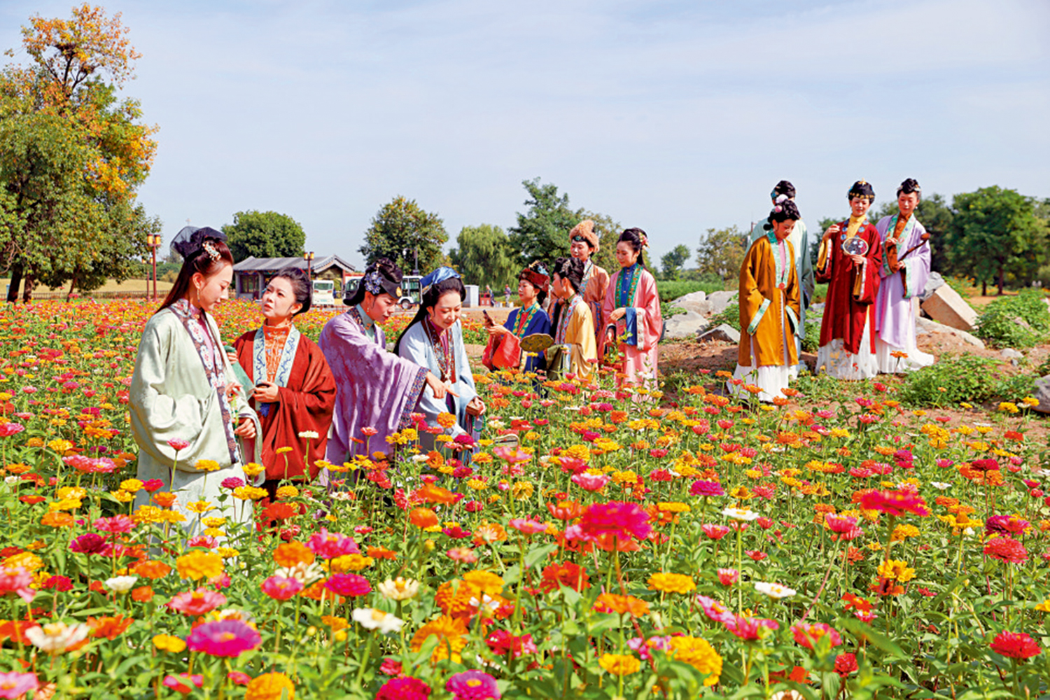 　　圖：圓明園金秋遊