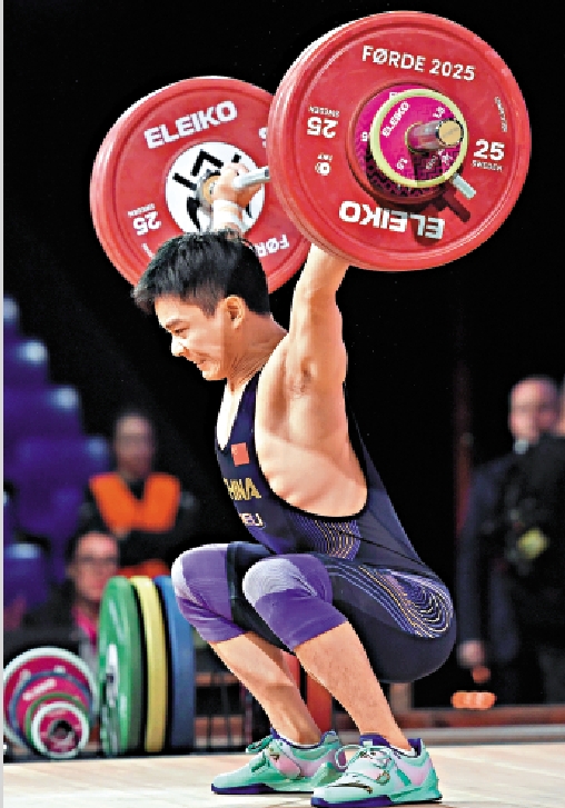 　　圖：王浩在比賽中。\新華社