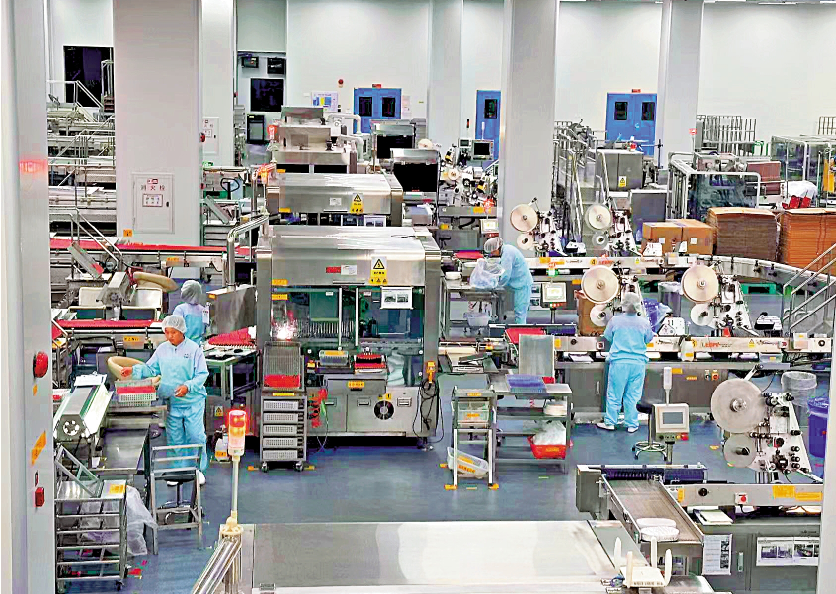 　　圖：廣東江門一個港資企業食品產業鏈鏈主企業的生產車間。\大公報記者盧靜怡攝