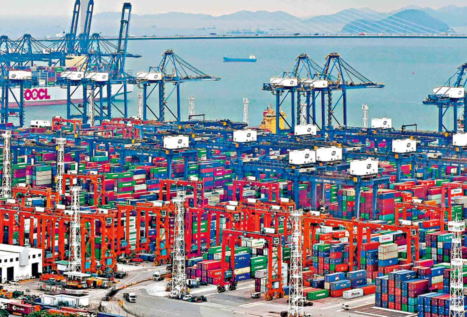 　　圖：美國將關稅措施武器化並帶來不確定性，特區政府密切留意事態發展及務實應對，全力保障香港的利益。