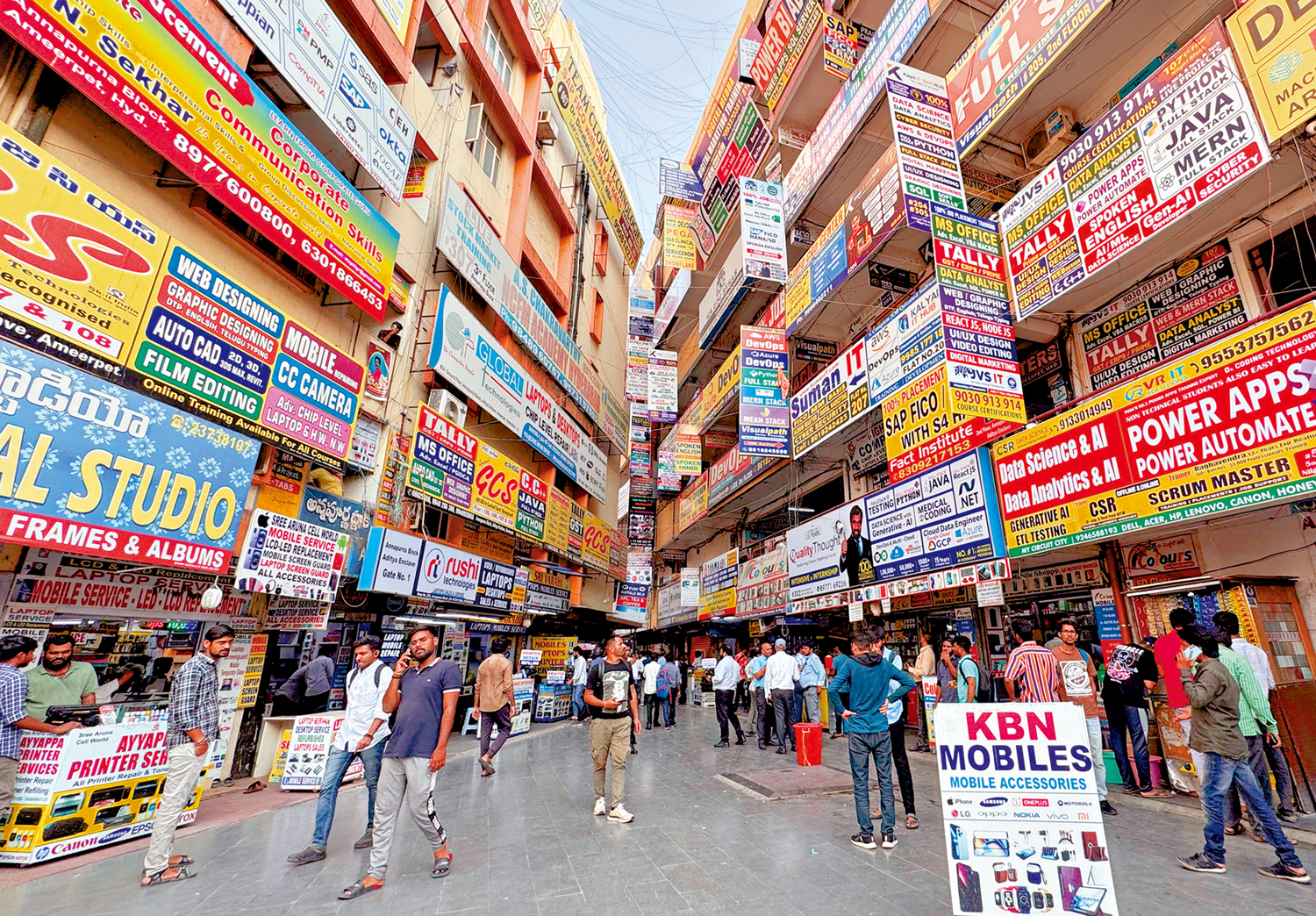 　　圖：位於印度海得拉巴的軟件技能培訓中心。\路透社