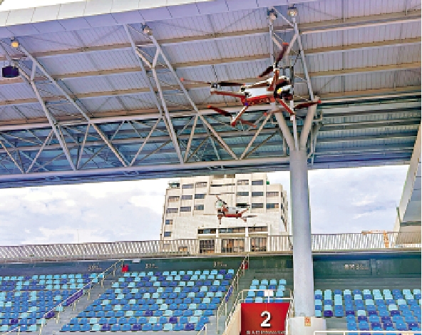 　　圖：無人機巡查十五運會比賽場館。\大公報記者敖敏輝攝