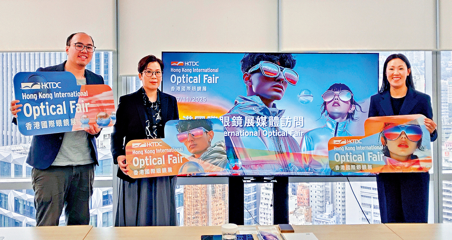 　　圖：左起：O‑Oley Care共同創辦人郭健南、恒楓眼鏡創辦人陳碧鳳、Mondottica Asia Trading Limited亞太區市場營銷及傳播主管柯焯欣。\大公報攝