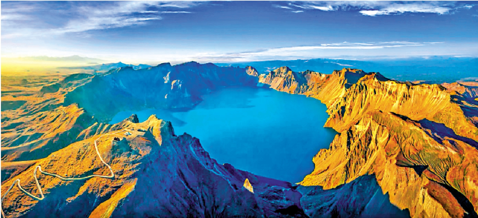 　　圖：長白山天池之秋。/攝影：高鵬飛