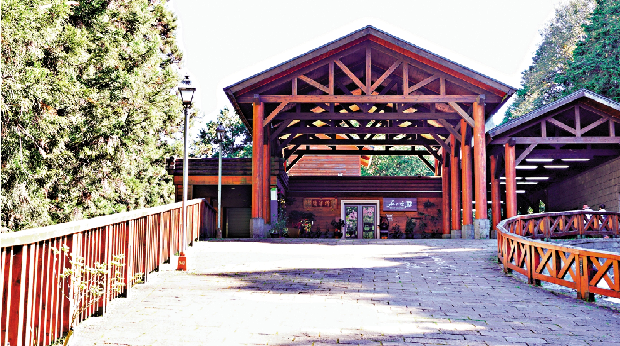 　　圖：民進黨當局遲遲不願恢復兩岸旅遊往來正常化，令台灣業界利益受損。圖為台灣知名景區阿里山遊客稀少。\資料圖片