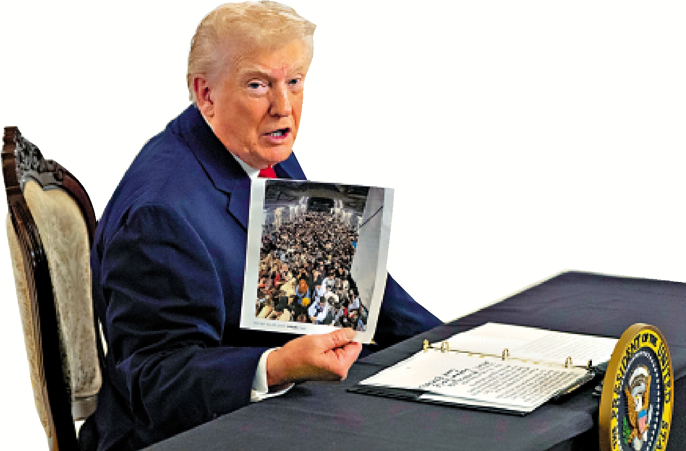 　　圖：特朗普27日批評拜登政府接收阿富汗移民的做法。\美聯社