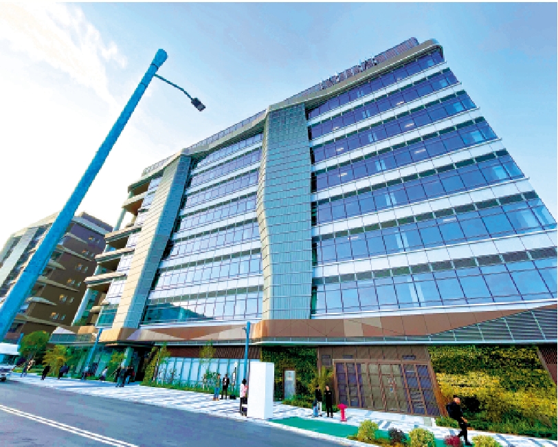 　　圖：河套香港園區兩座濕實驗室獲逾60間企業或機構進駐，四分之一企業來自海外，其餘屬內地及本地。