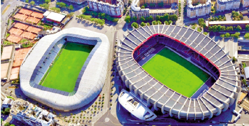 　　圖：聖日耳門的王子球場（右）與巴黎FC的桑保恩球場（左），相隔僅20米左右。