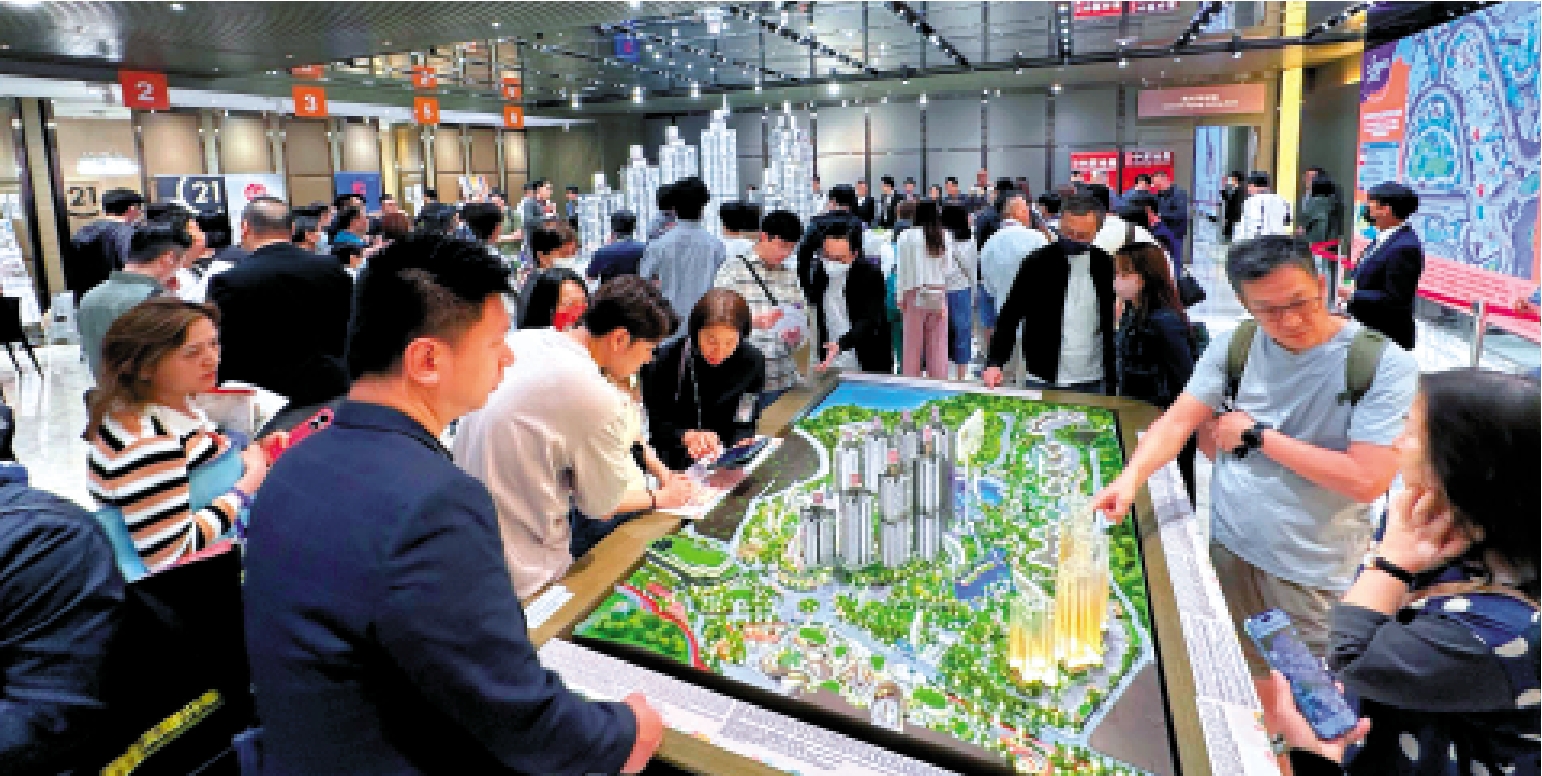 　　圖：內地和海外專才購買香港新盤流程與本地買家沒有分別，需在樓盤開售日按其組別及籌號到場揀樓。