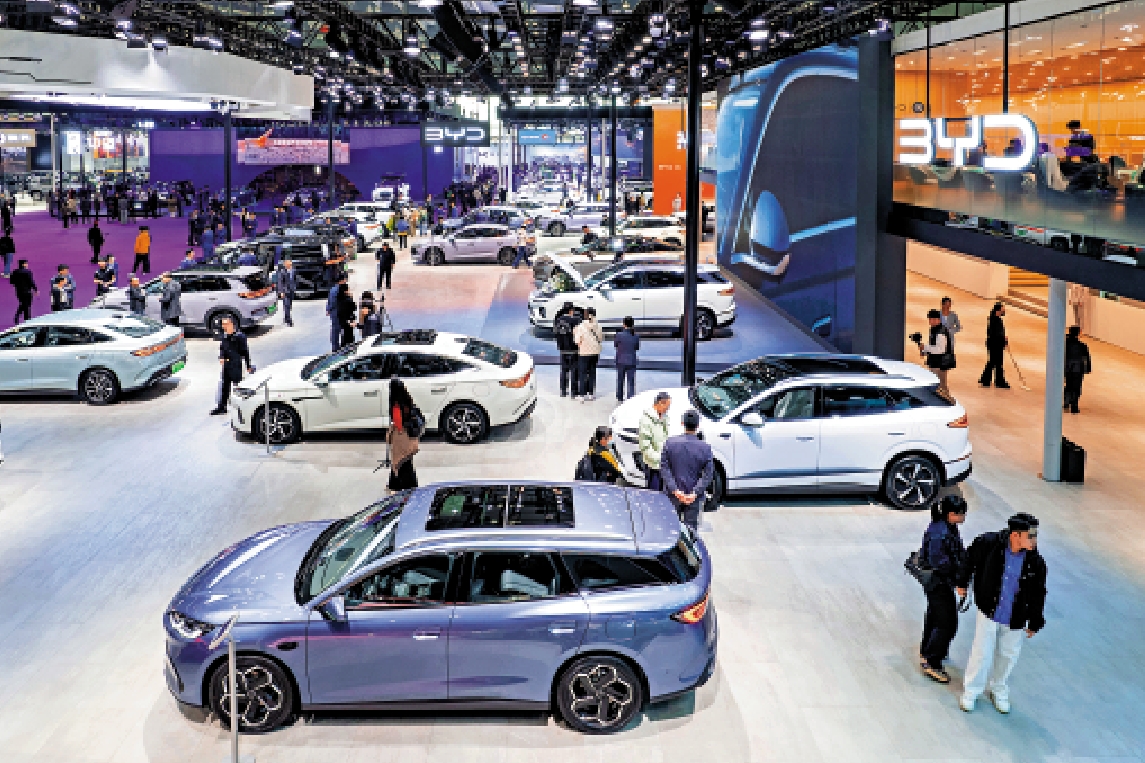 　　圖：中國去年汽車產銷有望超過3400萬輛，連續3年保持在3000萬輛以上規模。