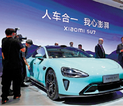 　　圖：新一代SU7加價，原因是底盤、設備及內飾均有大升級。