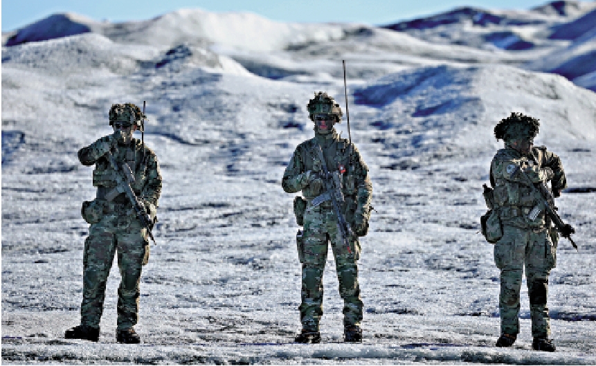 　　圖：丹麥士兵去年9月在格陵蘭島參加軍演。\路透社