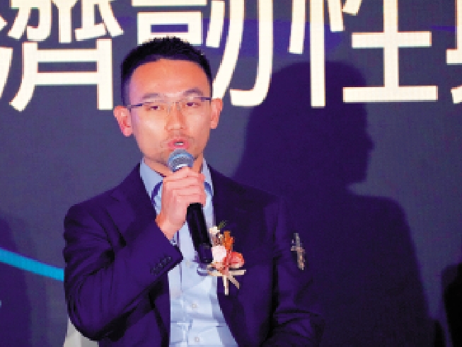 　　圖：許文彥指出，年初至今約10隻IPO完成定價，外資的參與度十分活躍。