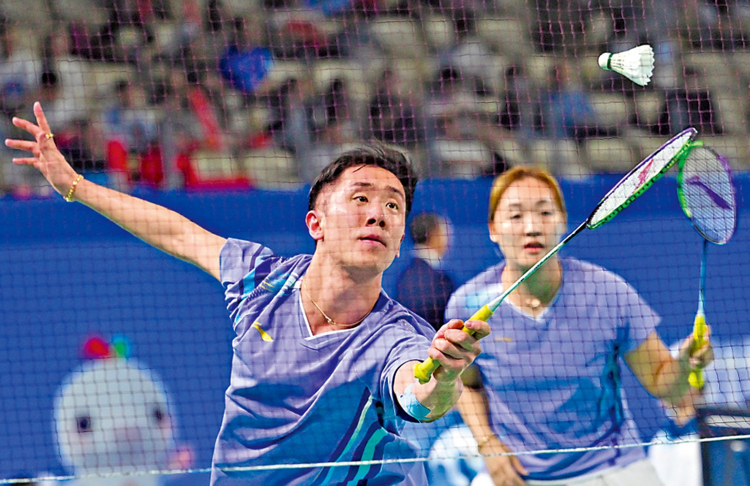 　　圖：鄧俊文（左）與謝影雪繼續發揮出色。