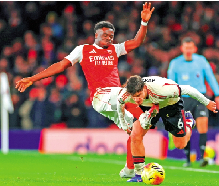 　　圖：沙卡（左）與阿仙奴續約至2031年6月。