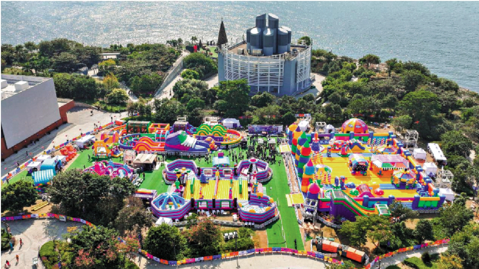 　　圖：《The Big Bounce世界巡迴香港站》將於2月6日起登陸西九文化區藝術公園大草坪。