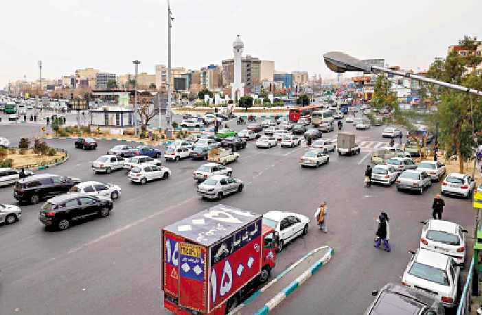 　　圖：伊朗首都德黑蘭已大致恢復平靜，圖為15日的德黑蘭的街頭。\法新社