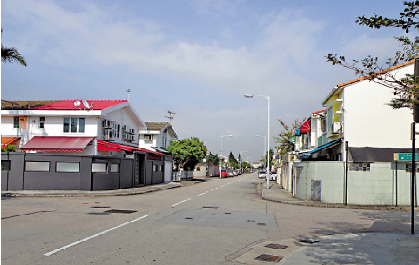 　　圖：元朗錦綉花園多年來流失食水，管理公司提出索價近5億元的水管維修工程方案，引起部分居民不滿，最終集資計劃沒有推行。