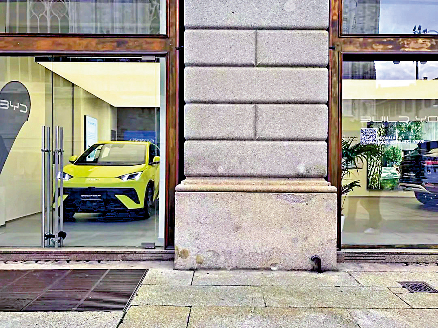 　　圖：加拿大宣布取消對中國電動汽車加徵的100%關稅。\觀察者網