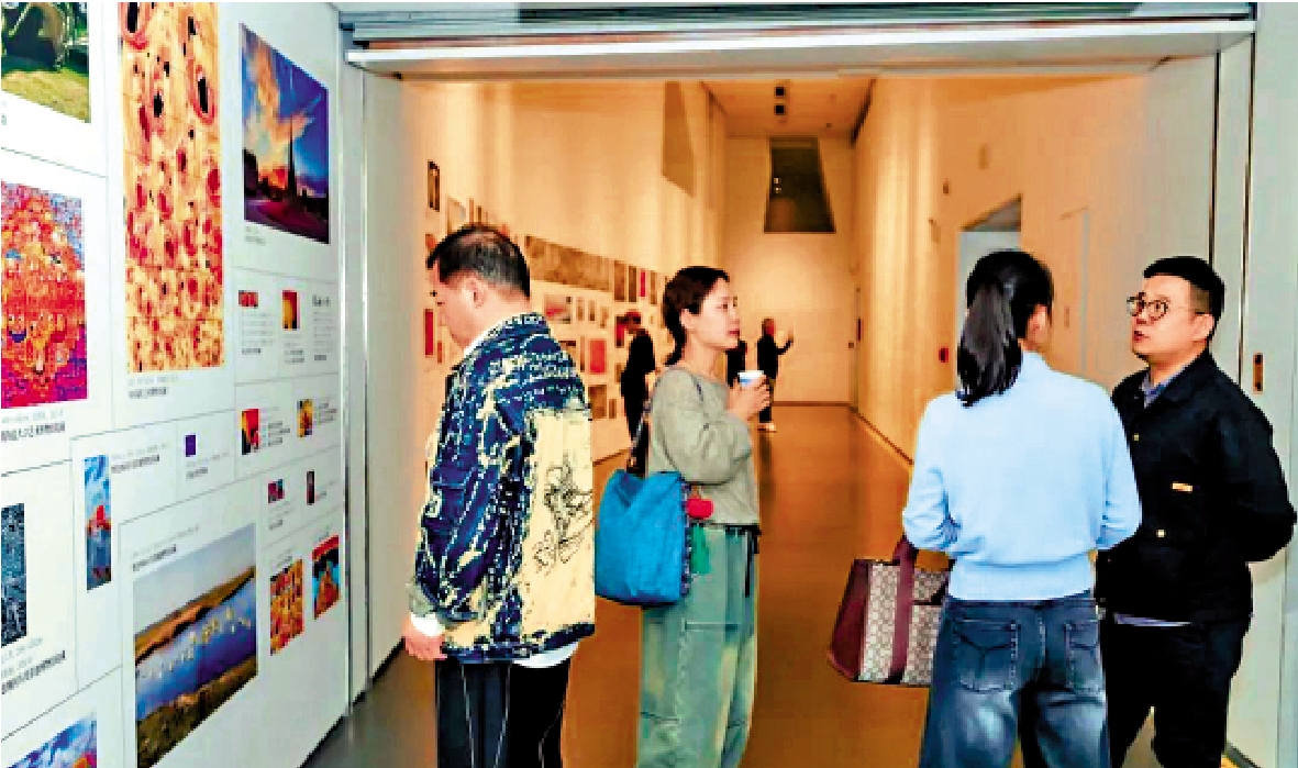 　　圖：「方力鈞：一個人的藝術史Ⅱ」展廳一隅。\合美術館