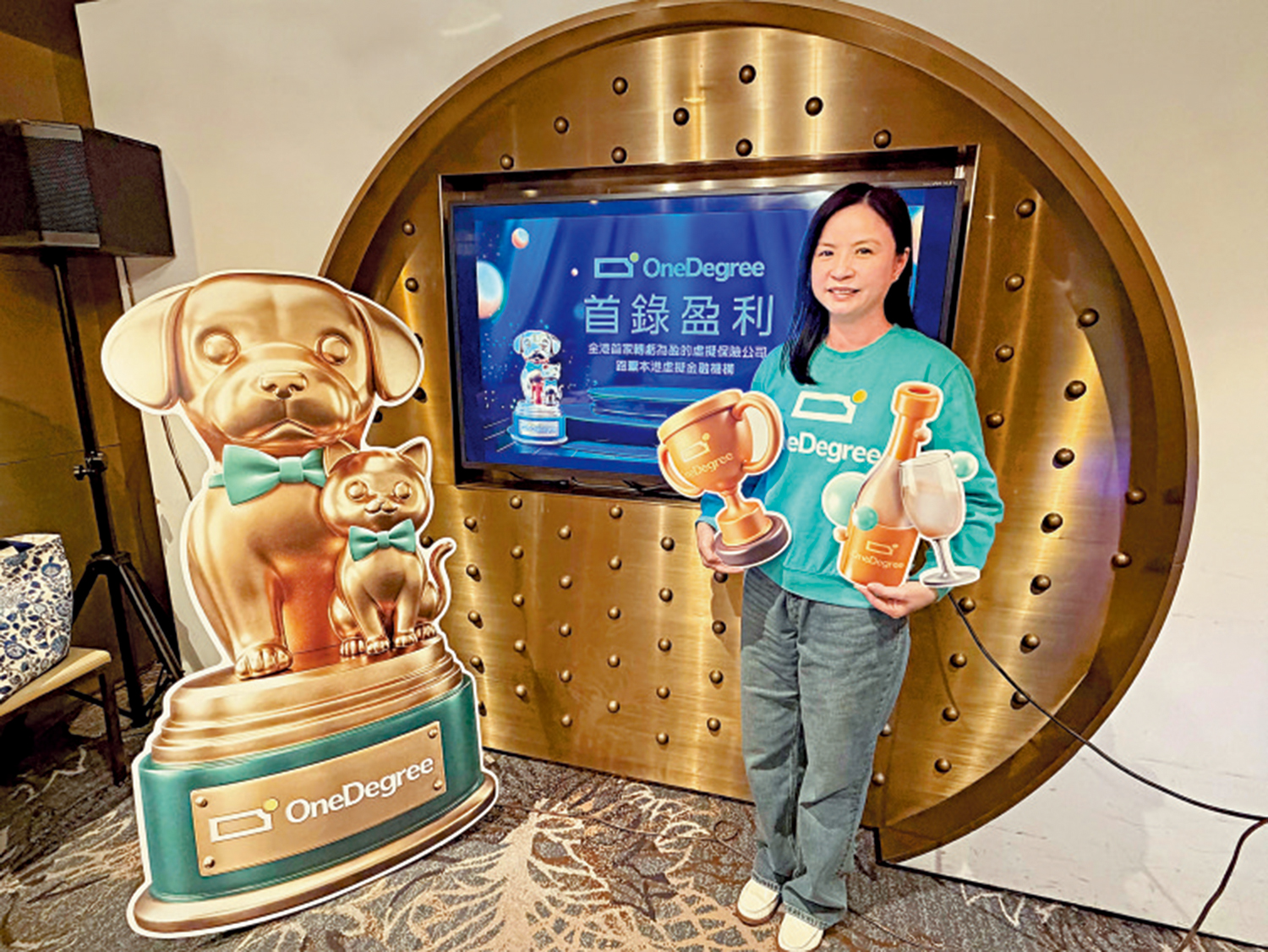 　　圖：周美華表示，公司目標五年內總收入翻倍。\大公報攝