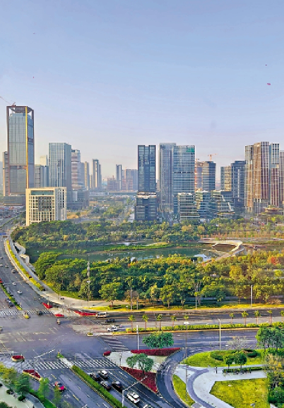 　　圖：深圳前海高處俯瞰一景。\作者攝