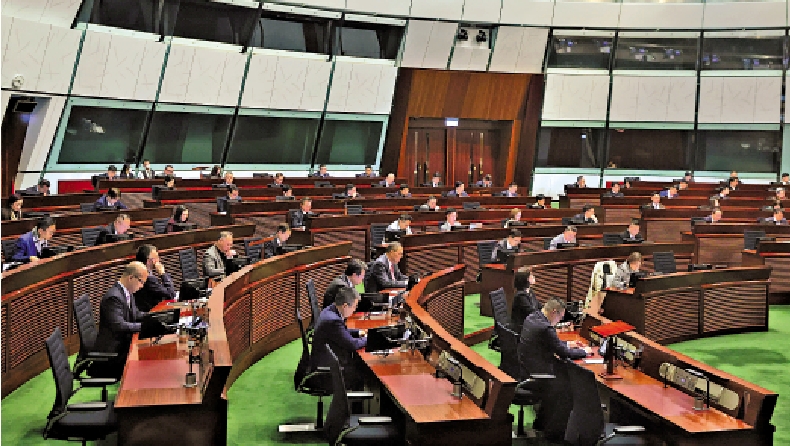 　　圖：立法會通過「主動對接國家『十五五』規劃」的議案。