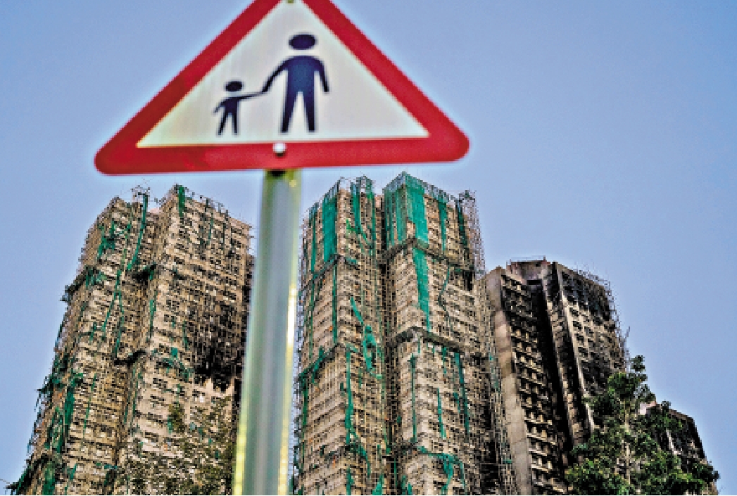 　　圖：為減輕大埔宏福苑受影響業主的供樓負擔，房委會放寬按揭貸款保證契據內有關按揭還款期及還款額的規定，容許延期償還按揭。