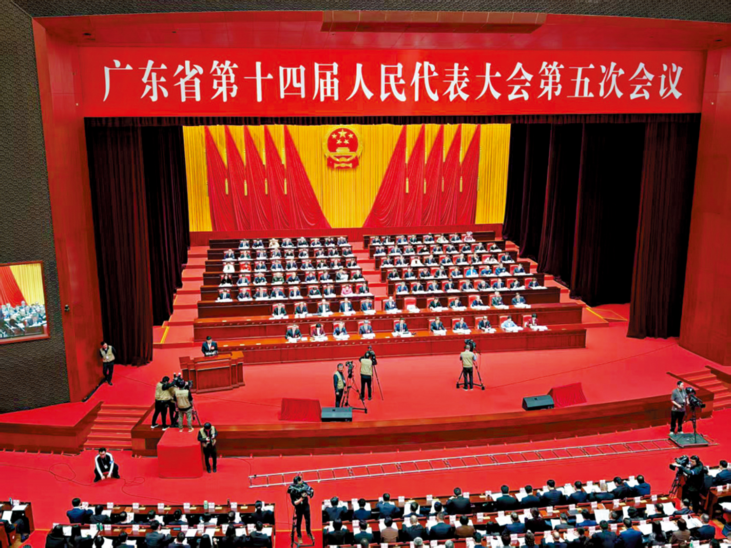 　　圖：1月26日，廣東省十四屆人大五次會議在廣州召開。\大公報記者帥誠攝